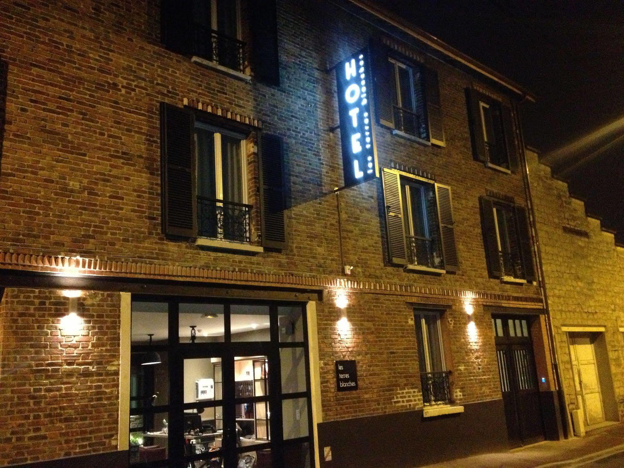 Hotel Les Terres Blanches Chatou Exterior foto